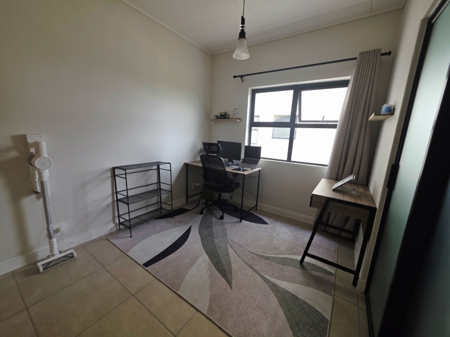 To Let 2 Bedroom Property for Rent in Sandown Western Cape